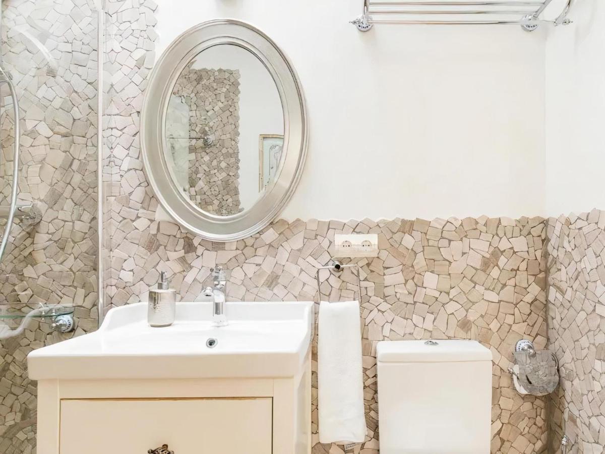 Sitges Spaces Beach House-4 Bedrooms, 3 Bathrooms, Large Terrace, Jacuzzi, Center-Beach Exterior foto