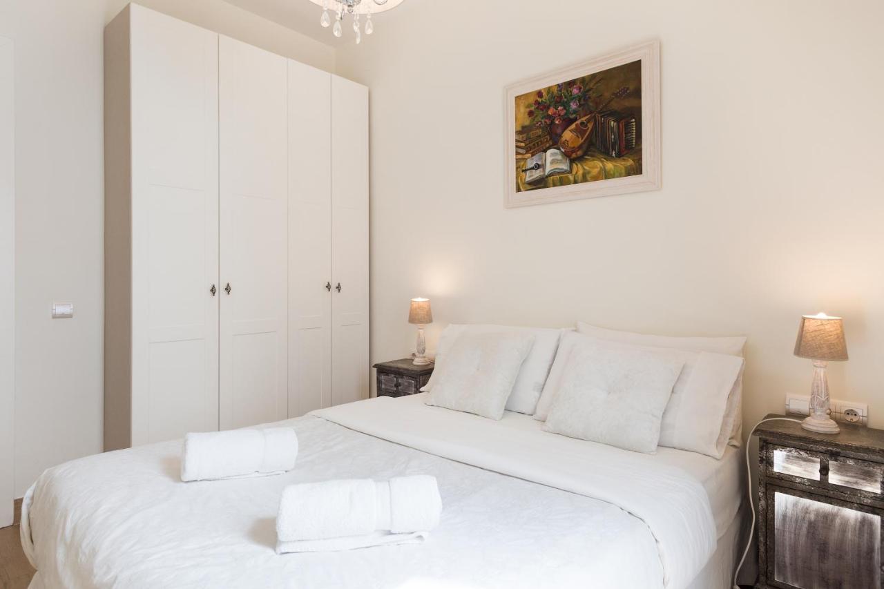Sitges Spaces Beach House-4 Bedrooms, 3 Bathrooms, Large Terrace, Jacuzzi, Center-Beach Exterior foto